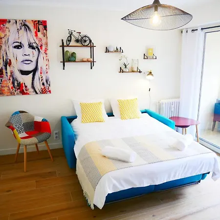 Sublime 100 M From The Croisette