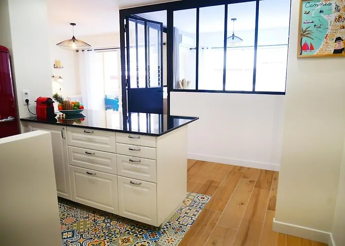 Sublime 100 M From The Croisette